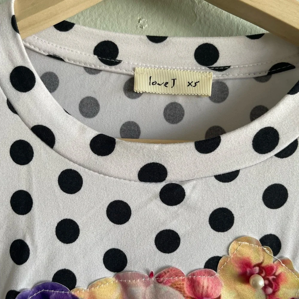 #1 Love J white polka dot sassy T-shirt - Picture 3 of 4